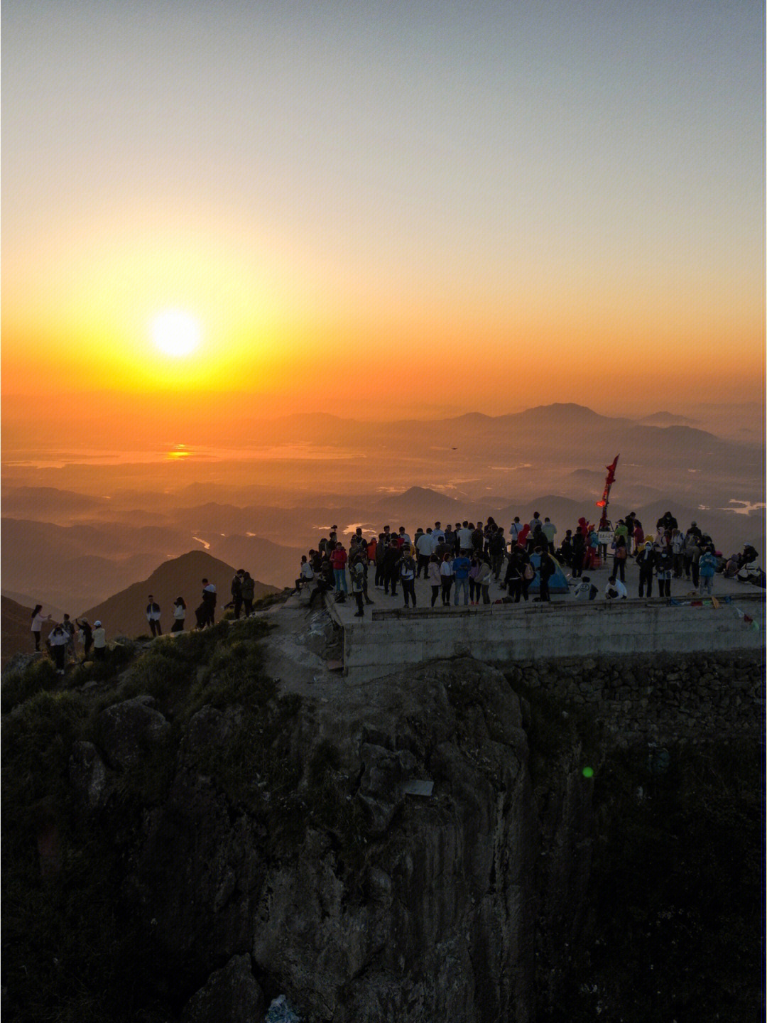 莲花山山海连城图片